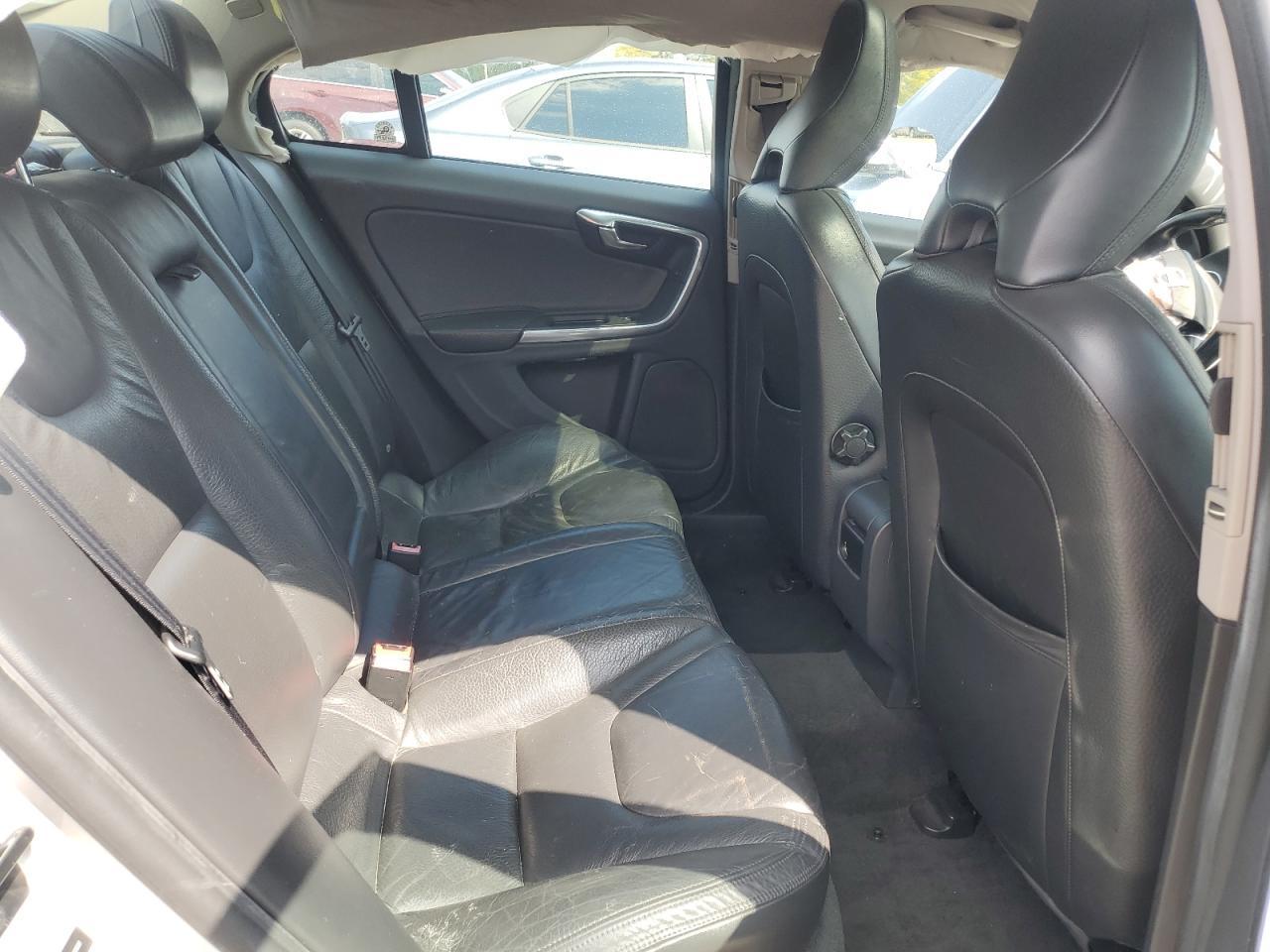 2012 VOLVO S60