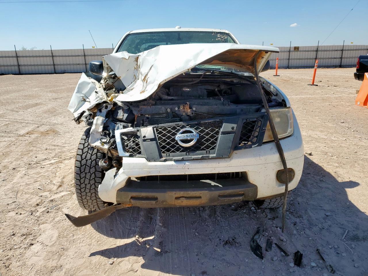 2014 NISSAN Frontier