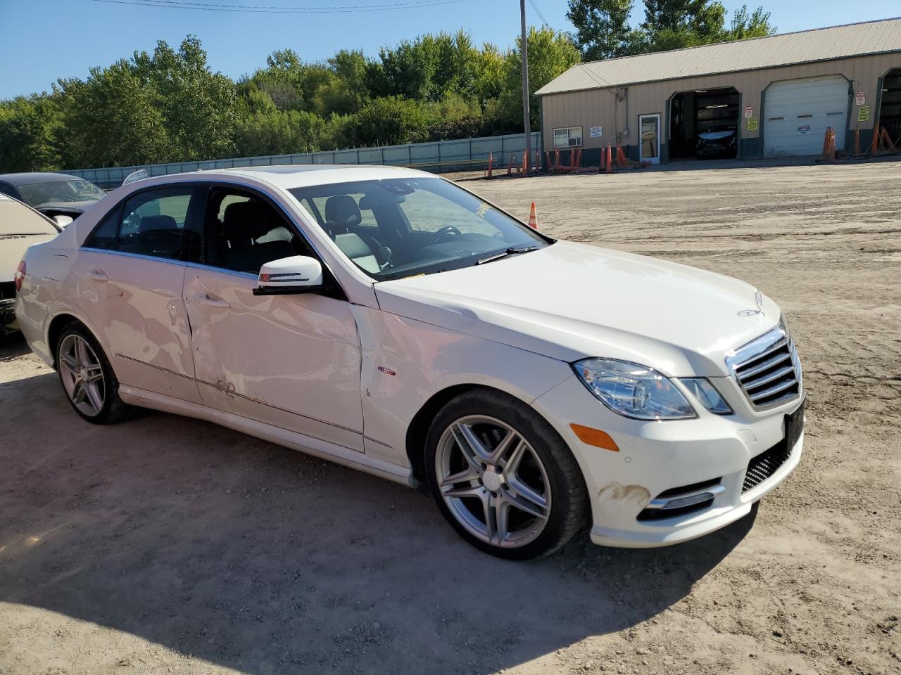 2012 MERCEDES-BENZ E-Class