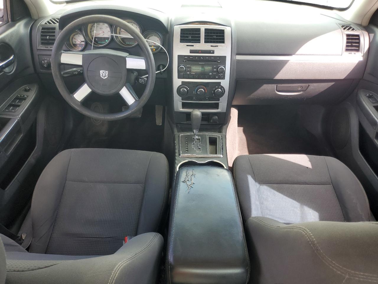 2010 DODGE CHARGER