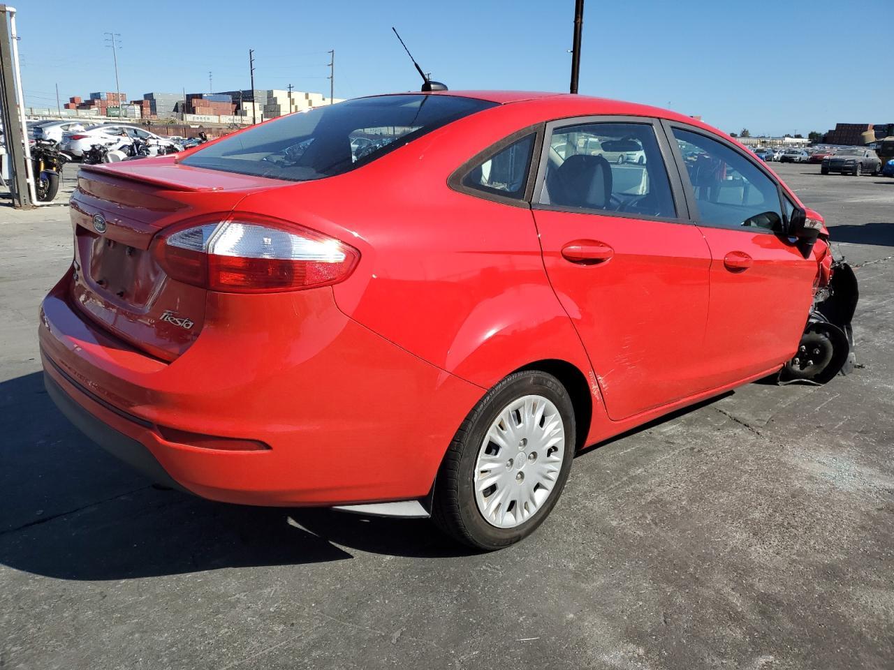 2015 FORD Fiesta