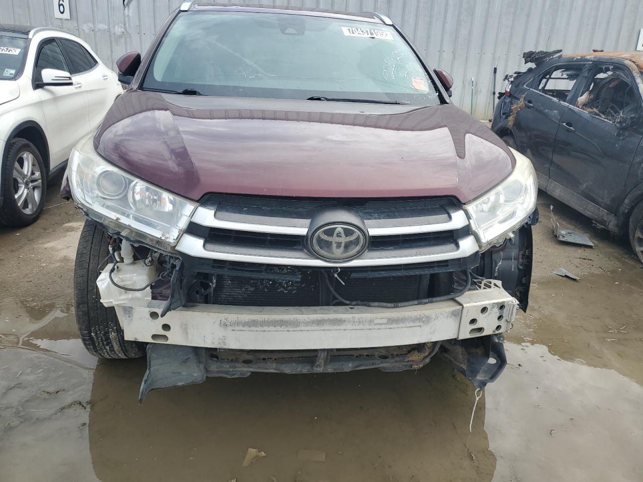 2017 TOYOTA HIGHLANDER
