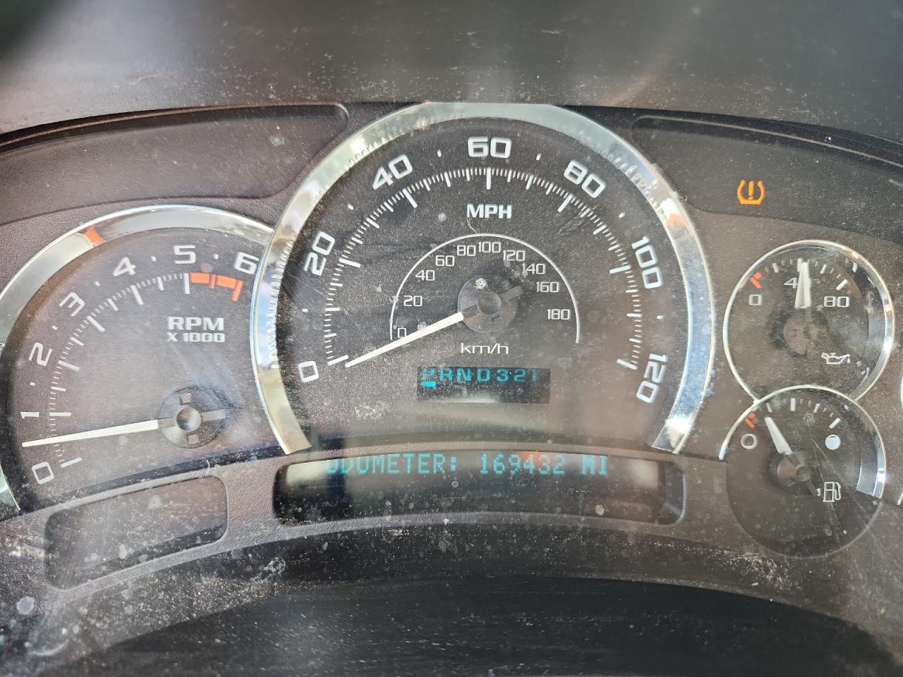 2005 CADILLAC ESCALADE