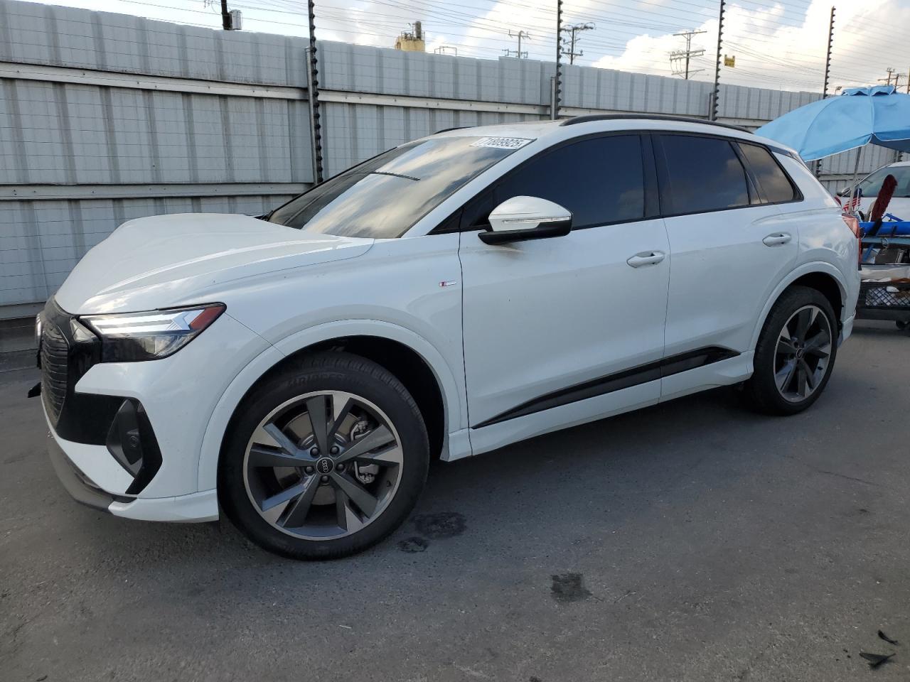 2024 AUDI Q4 e-tron
