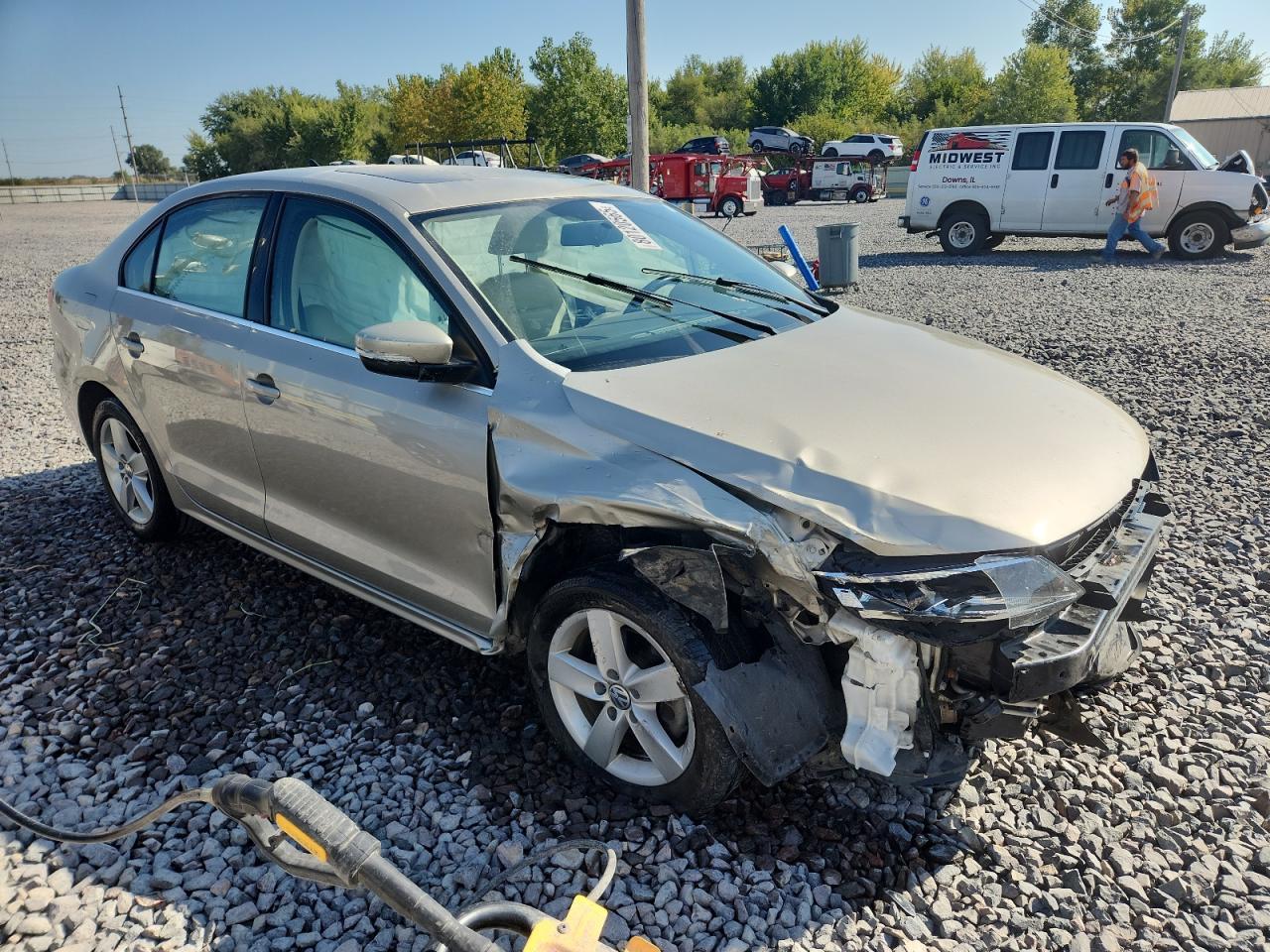 2013 VOLKSWAGEN JETTA