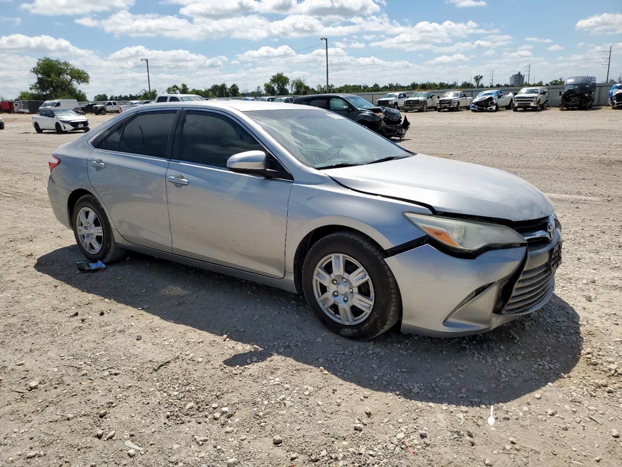 2016 TOYOTA CAMRY