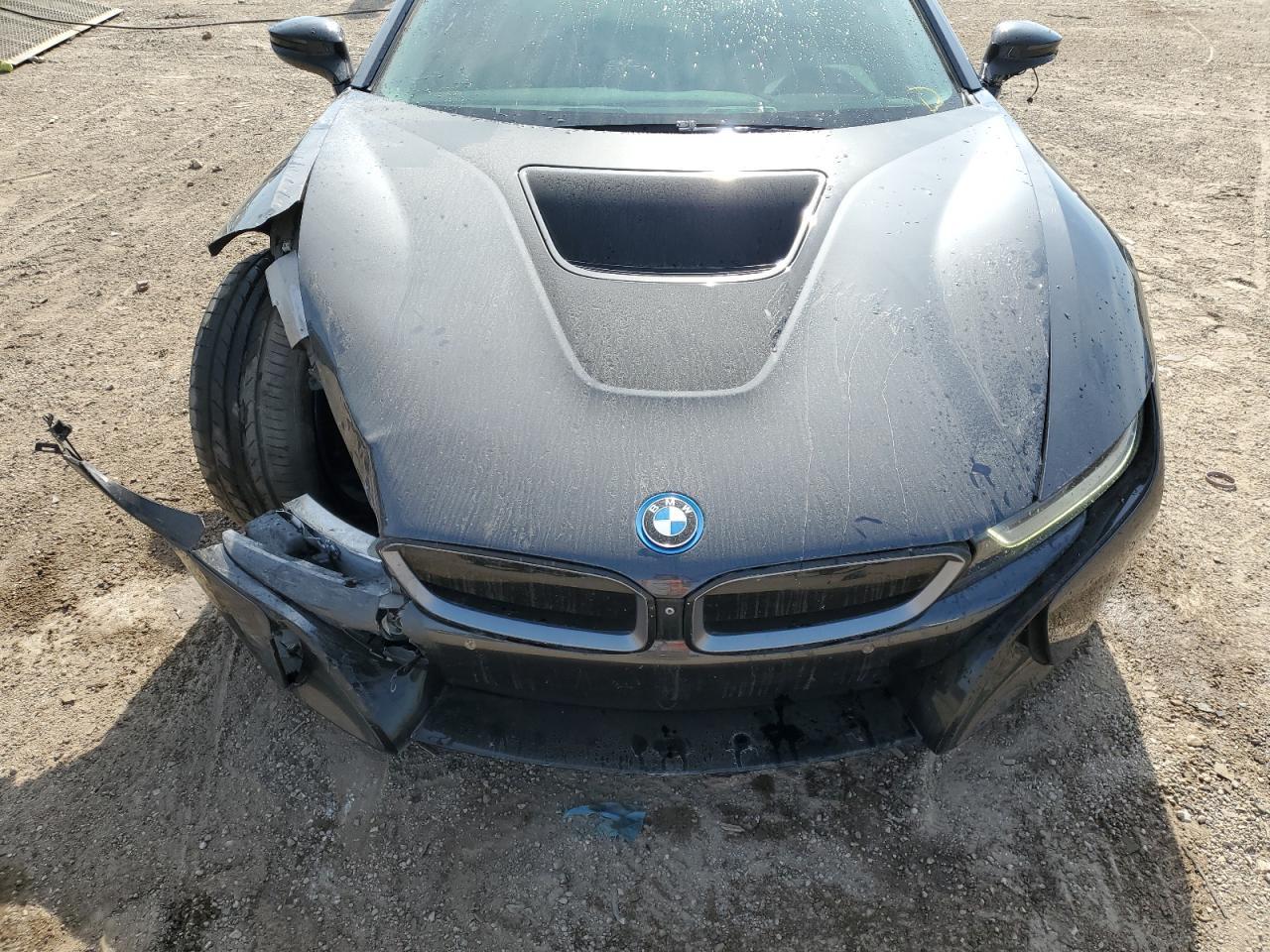 2015 BMW i8