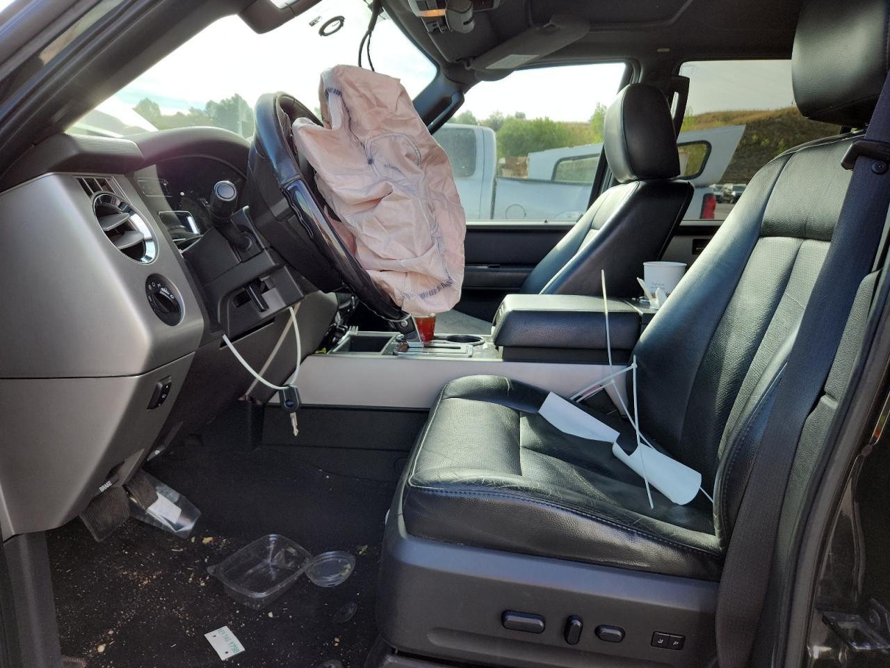 2013 FORD Expedition