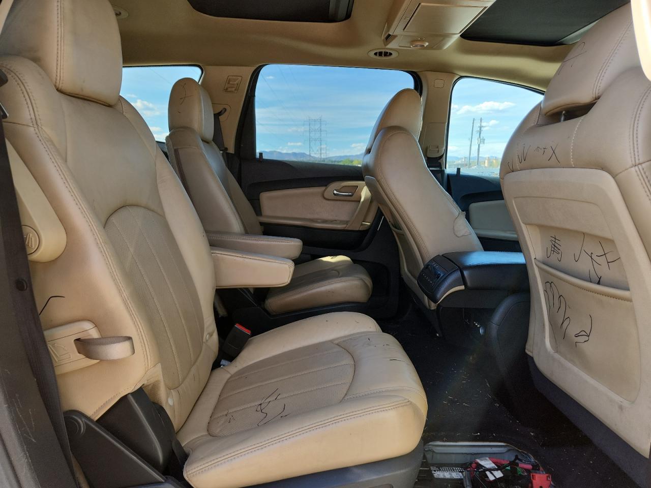 2011 CHEVROLET TRAVERSE