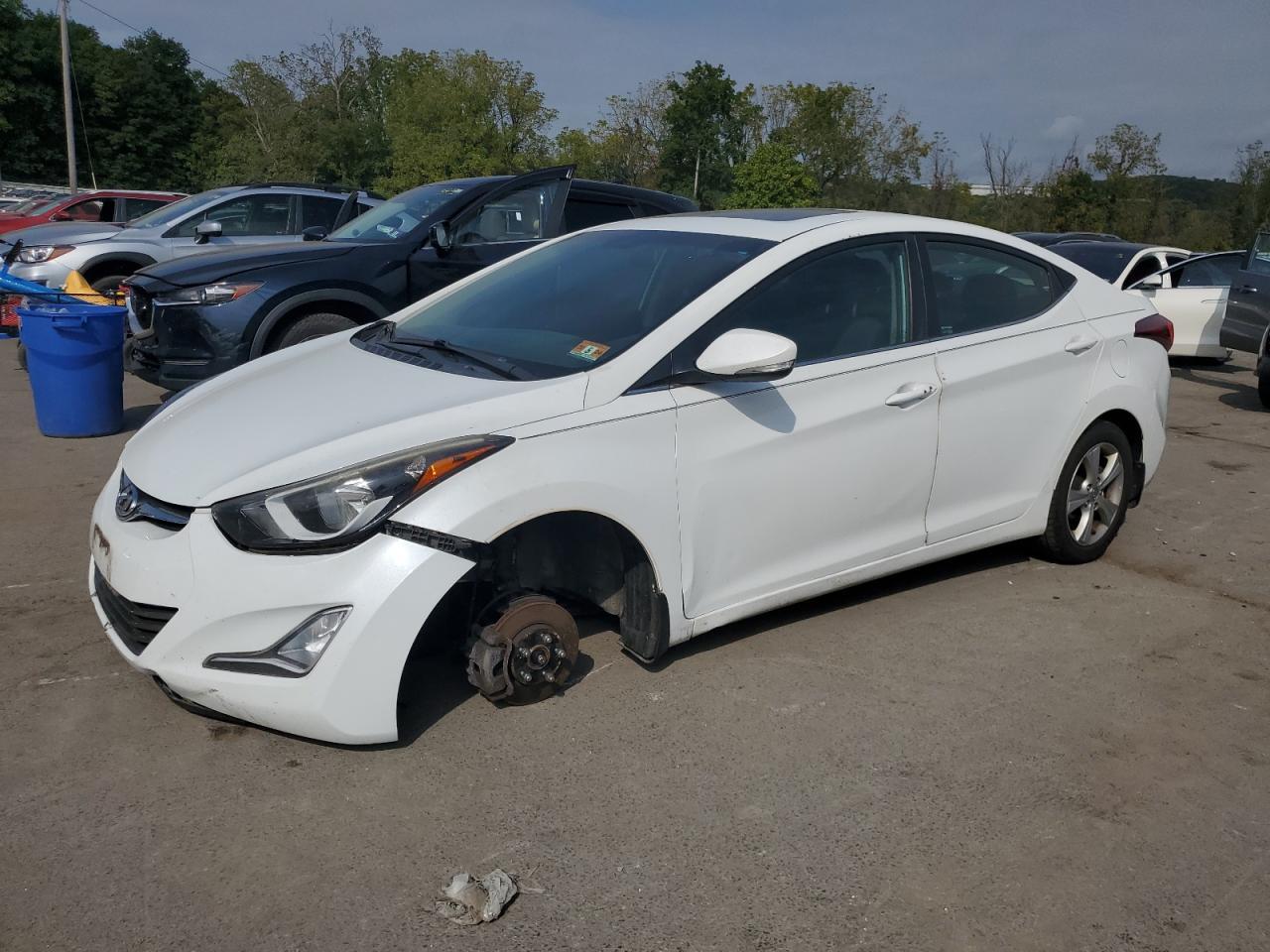 2016 HYUNDAI ELANTRA