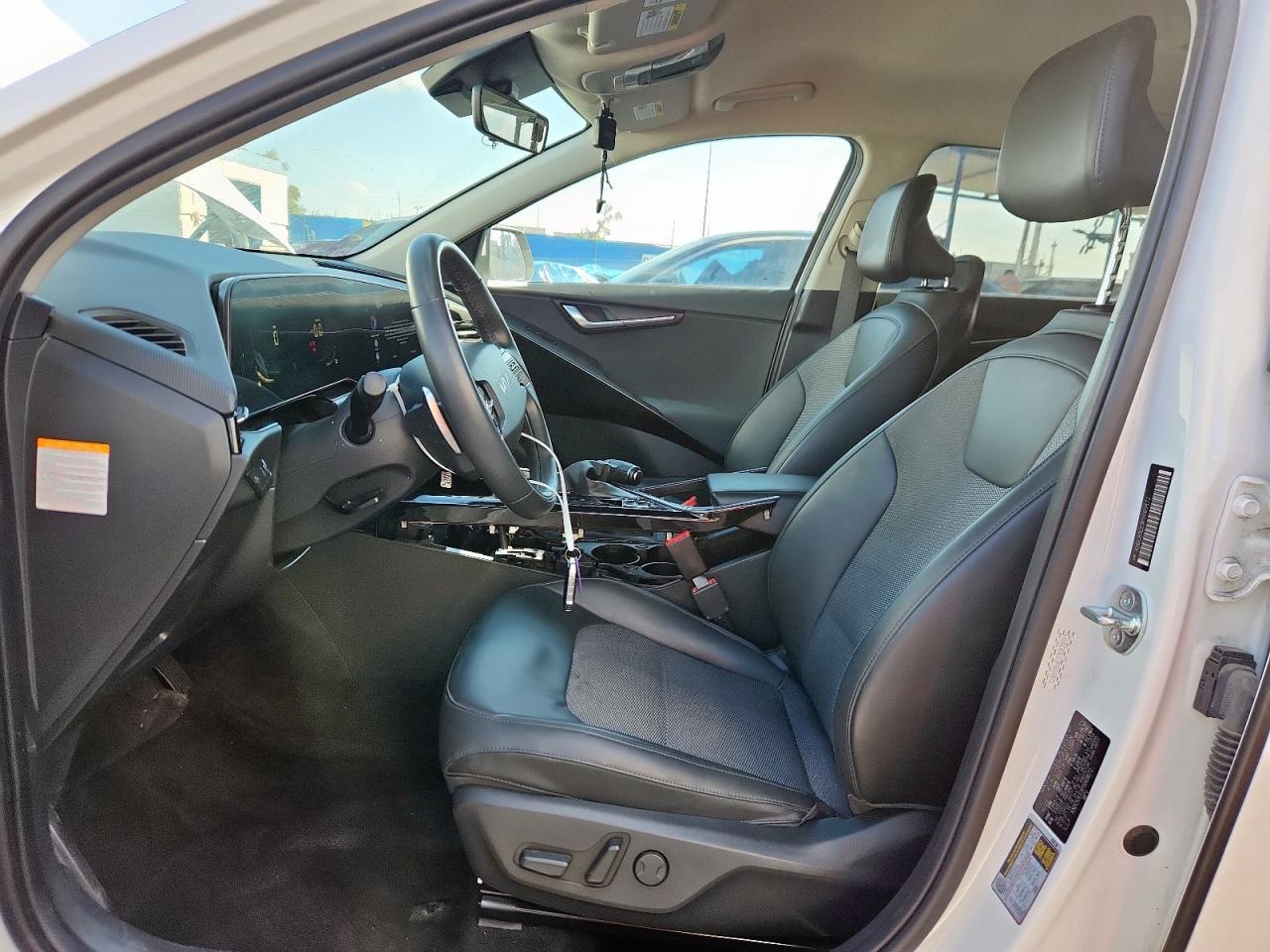 2023 KIA Niro