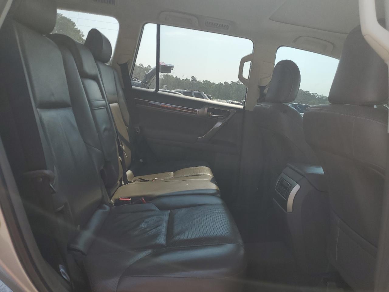 2013 LEXUS GX 460