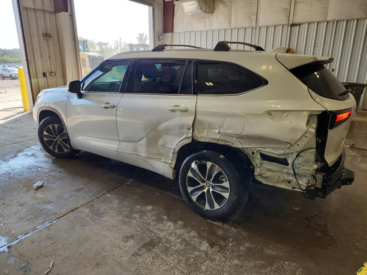 2022 TOYOTA HIGHLANDER