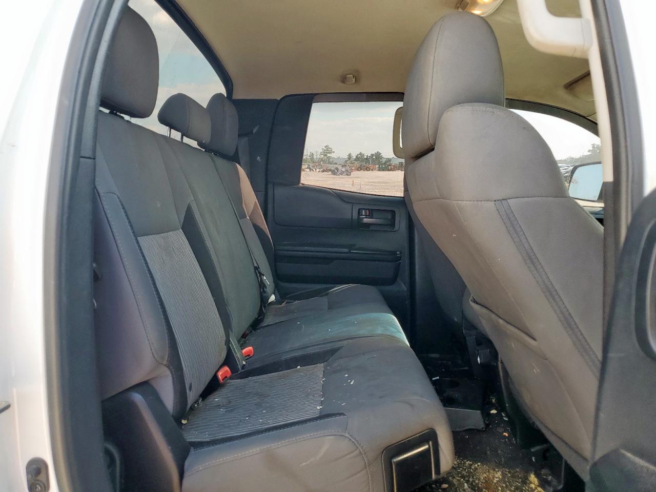 2017 TOYOTA TUNDRA
