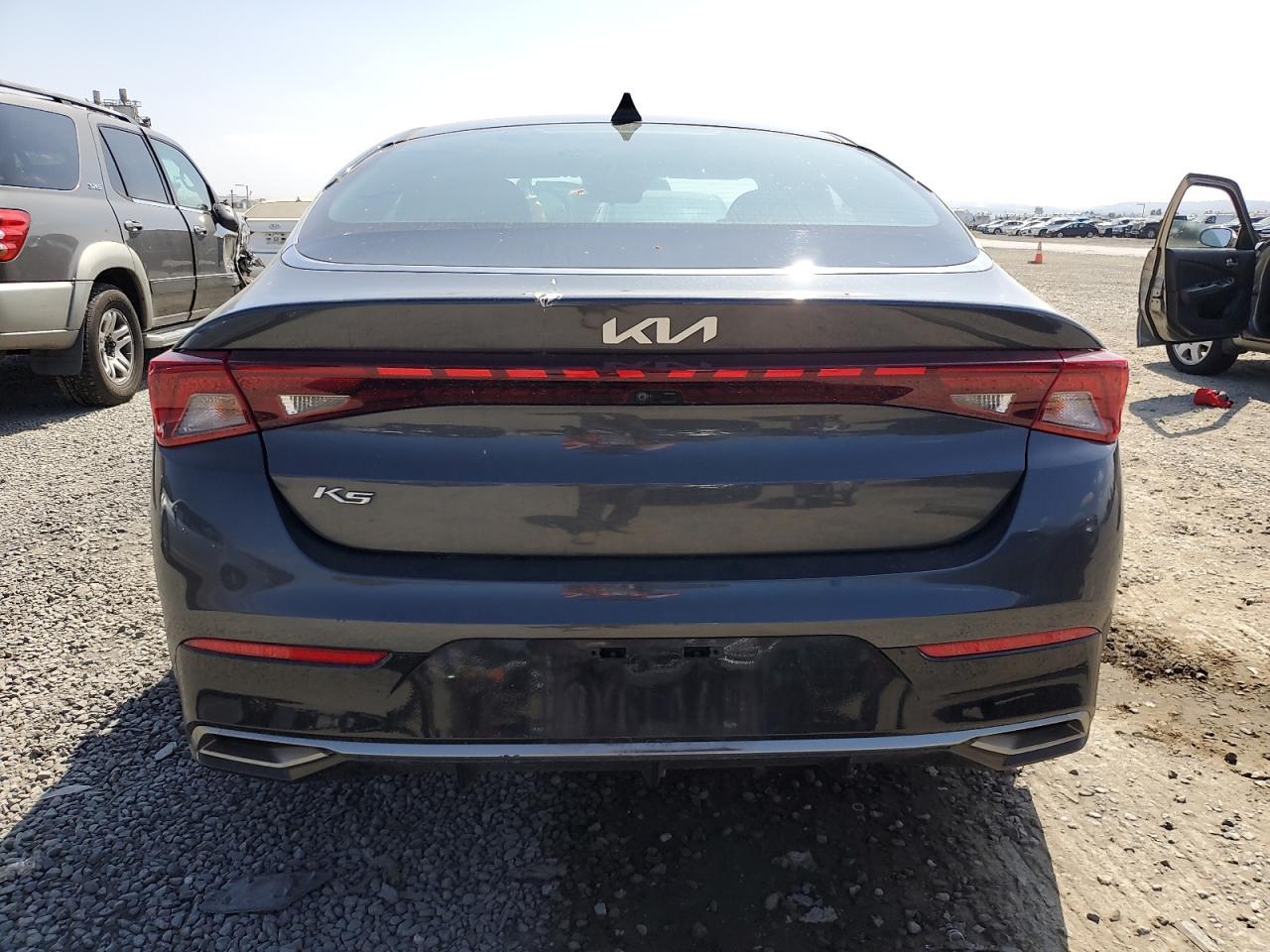 2022 KIA K5