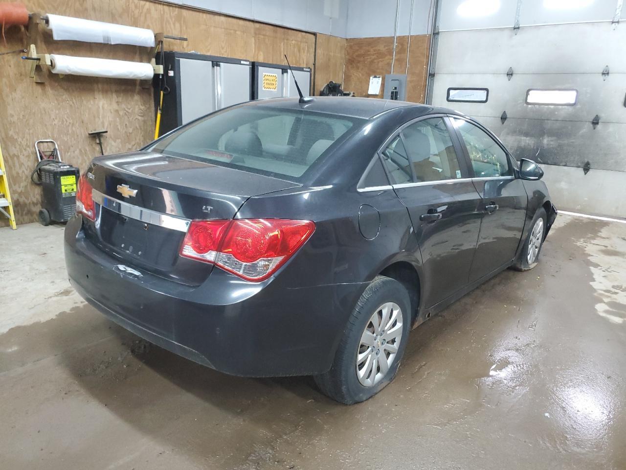 2011 CHEVROLET CRUZE