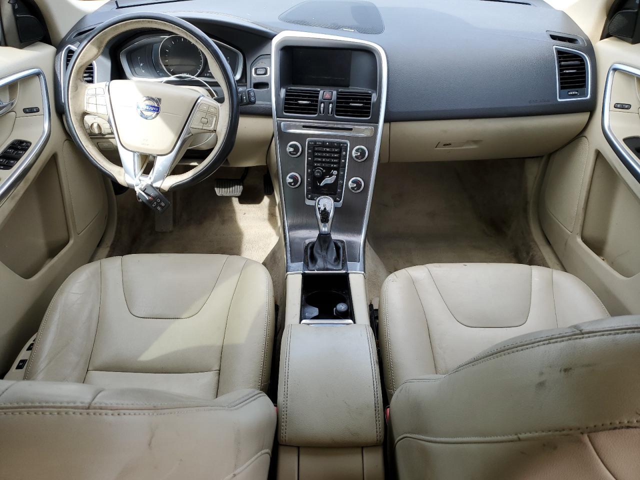 2016 VOLVO XC60