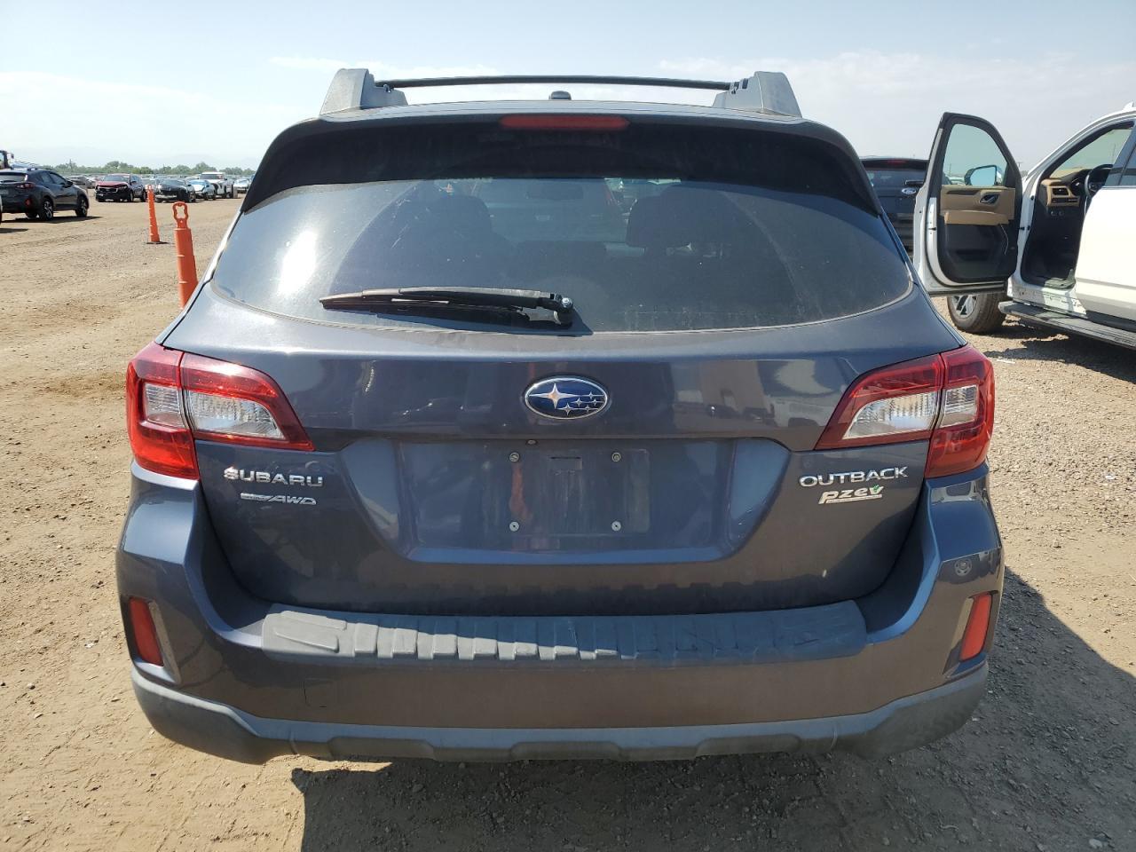 2015 SUBARU Outback