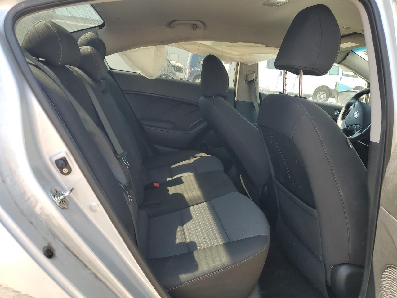 2016 KIA FORTE
