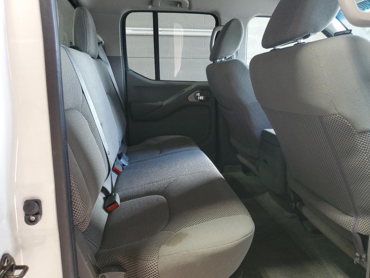 2015 NISSAN Frontier