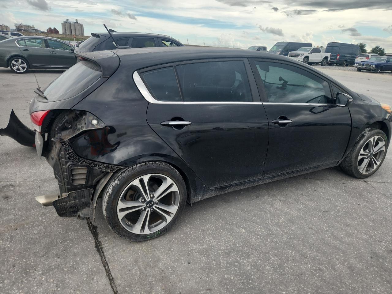 2016 KIA FORTE