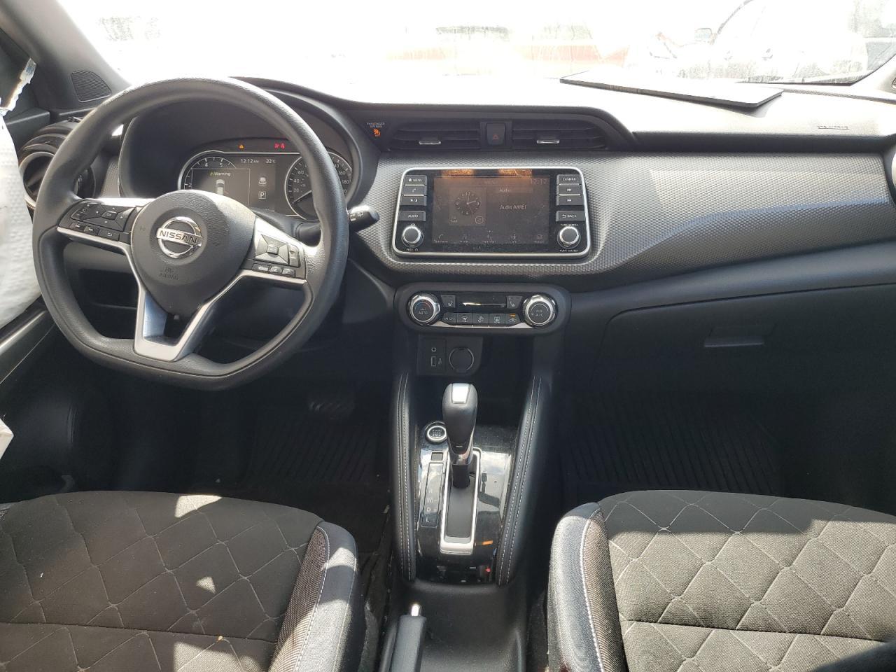 2018 NISSAN KICKS