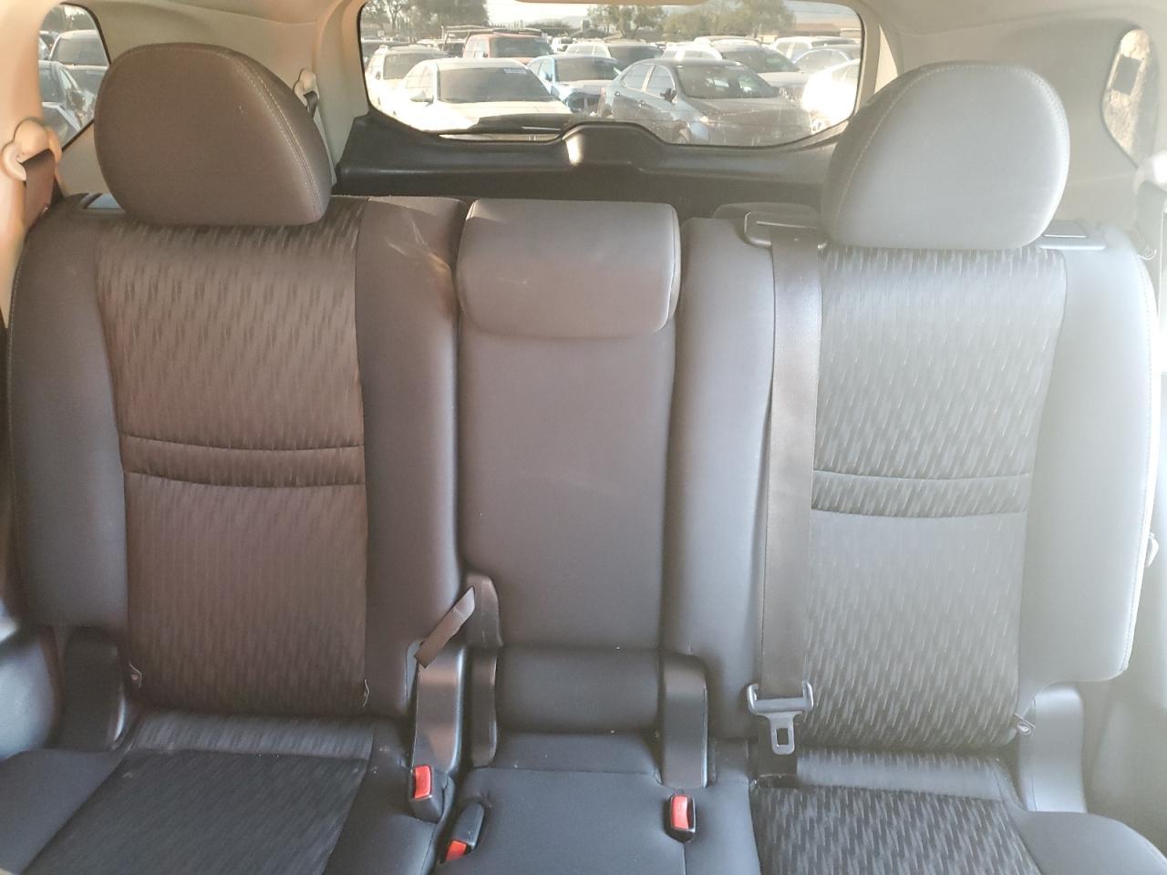 2017 NISSAN ROGUE