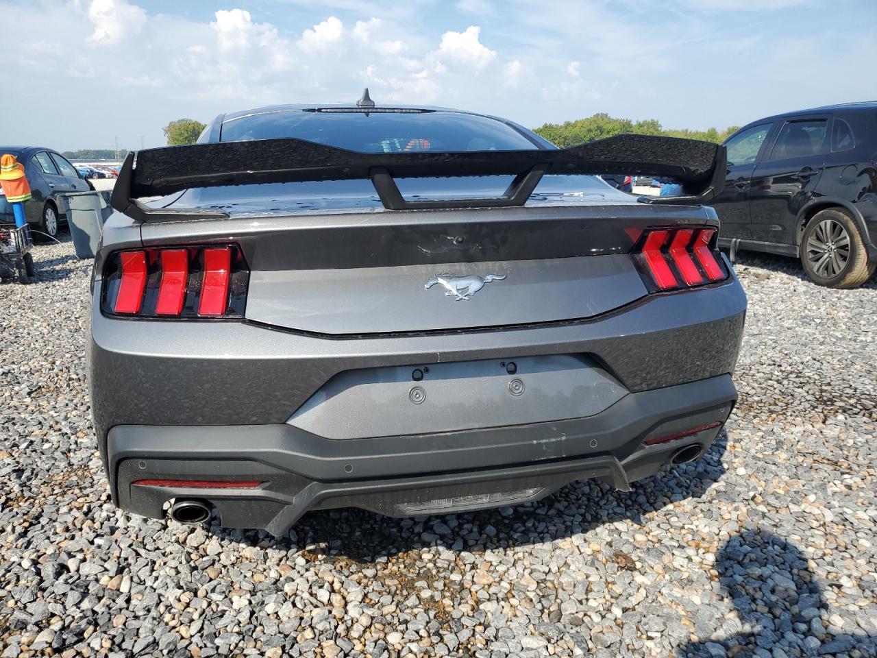 2025 FORD MUSTANG