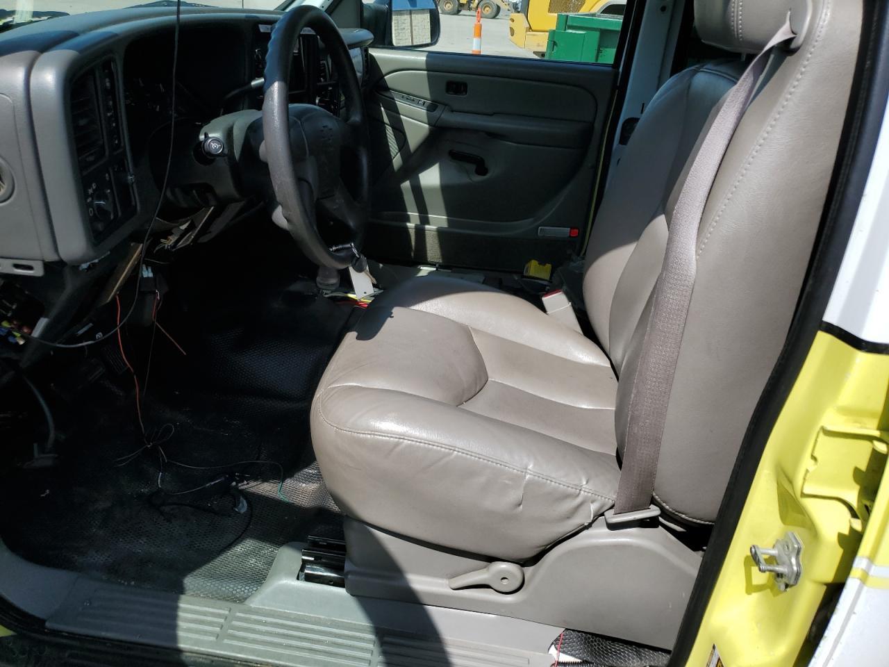 2005 CHEVROLET Suburban