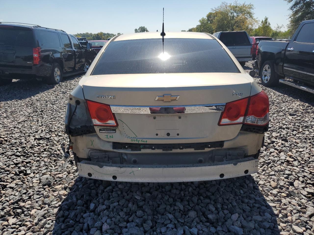 2011 CHEVROLET CRUZE