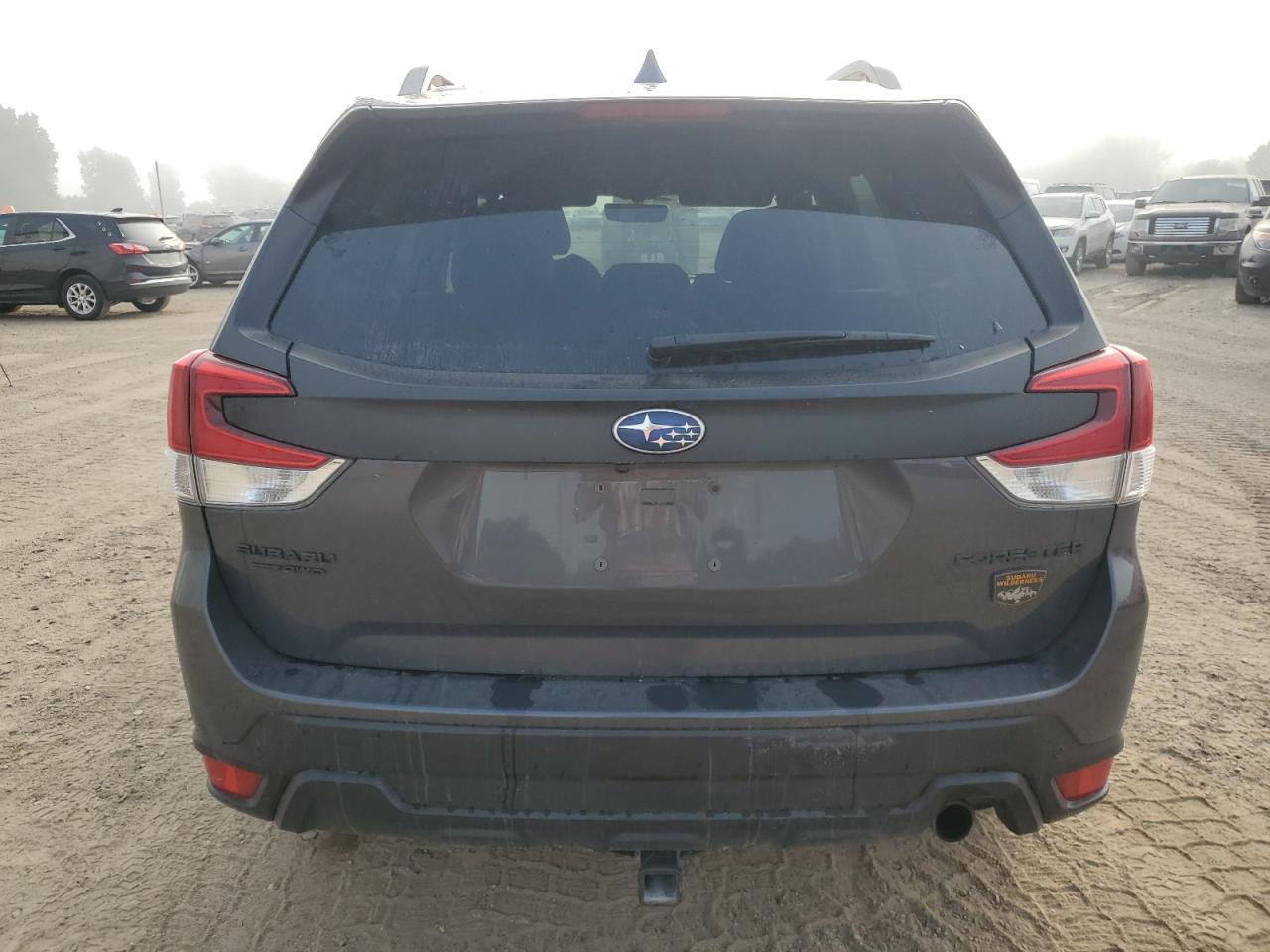 2022 SUBARU FORESTER