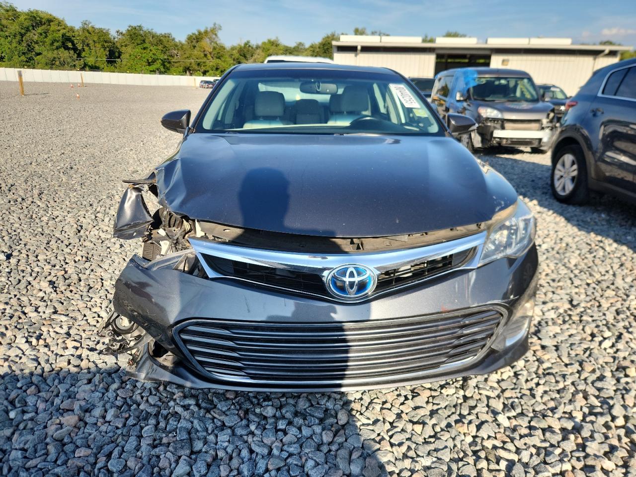 2013 TOYOTA Avalon
