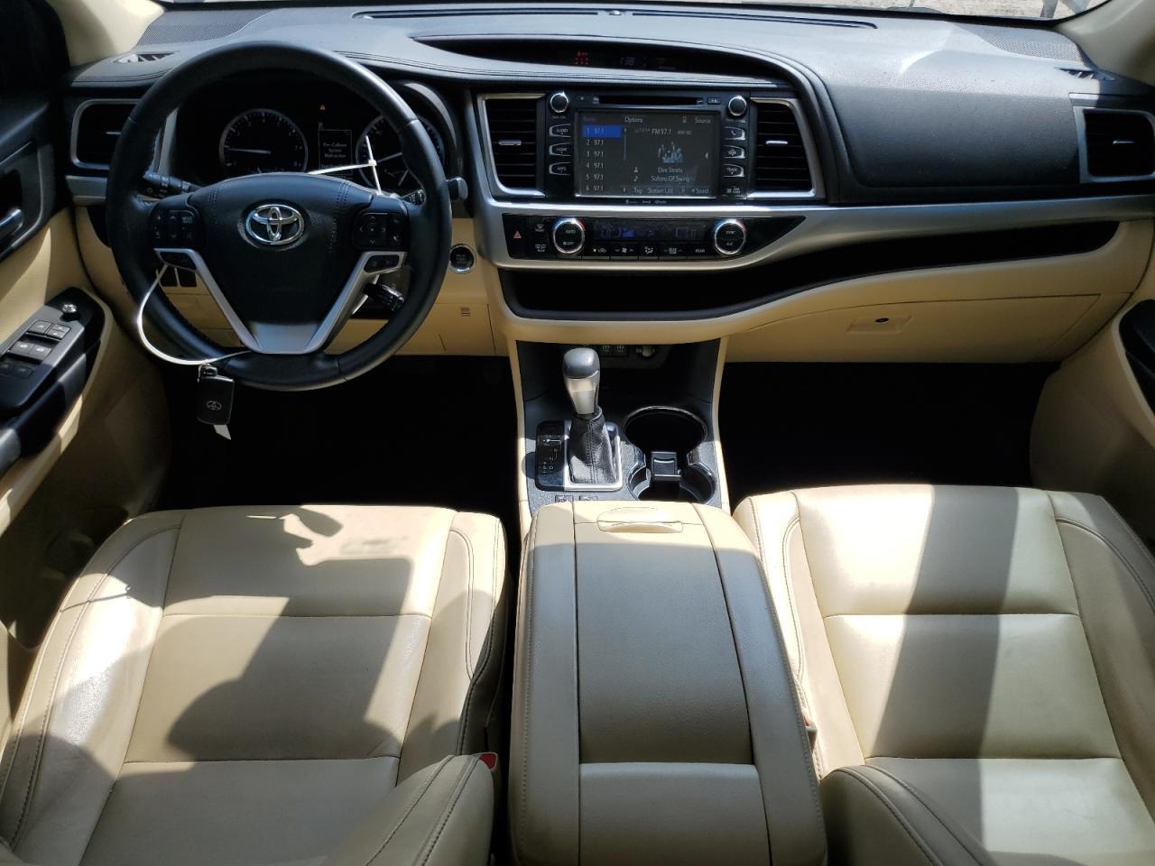 2017 TOYOTA HIGHLANDER