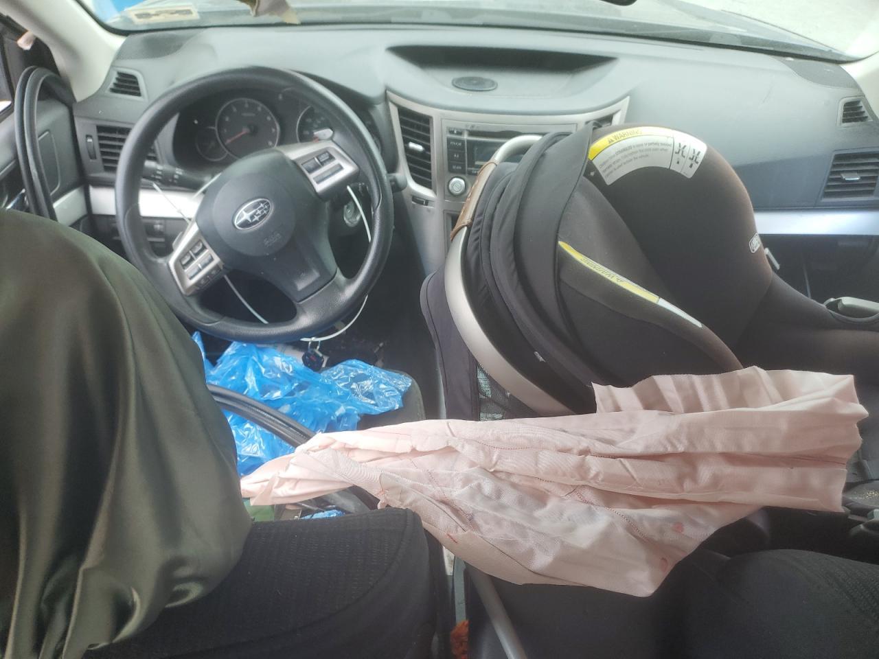 2014 SUBARU Outback