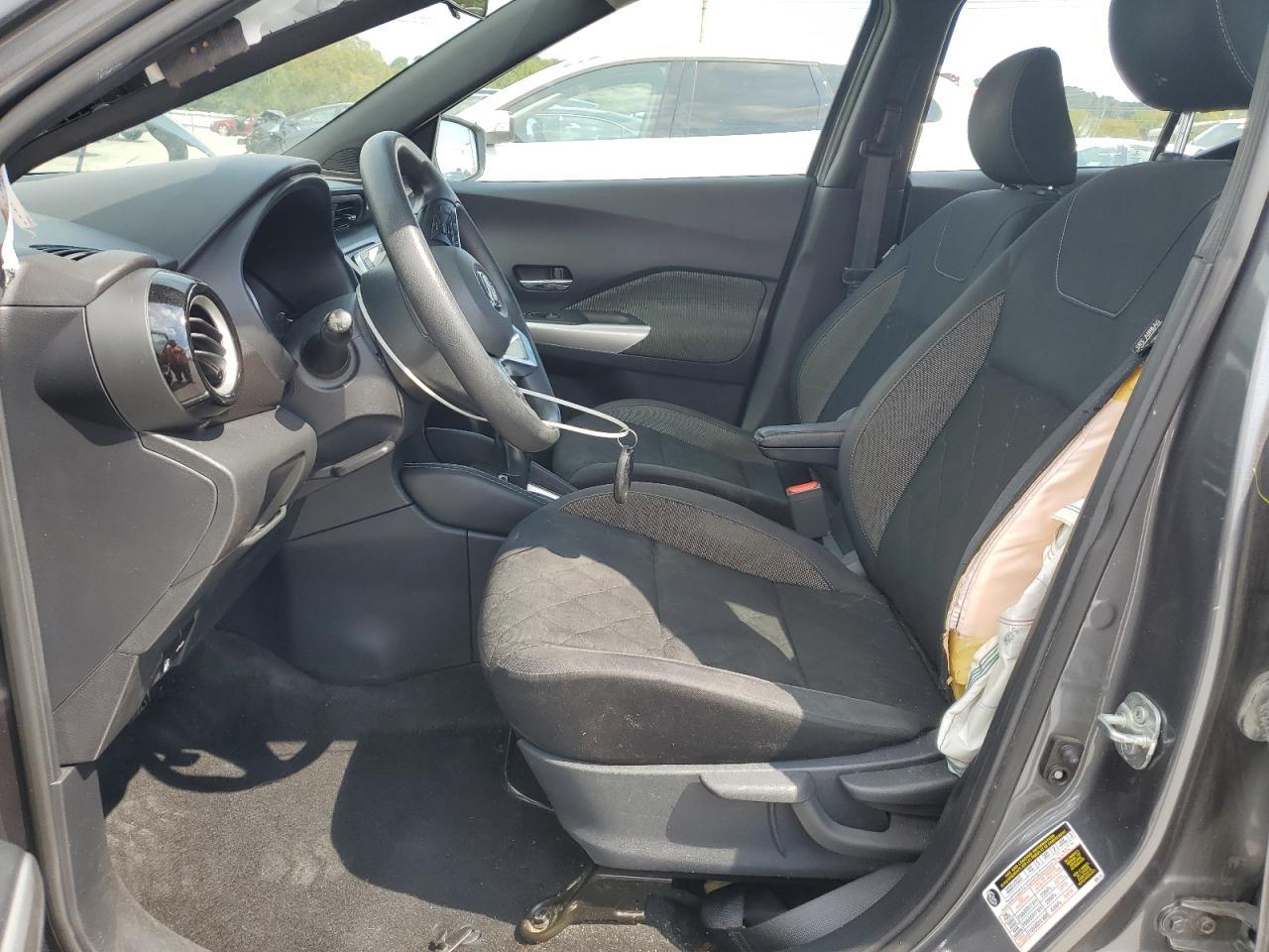 2020 NISSAN KICKS