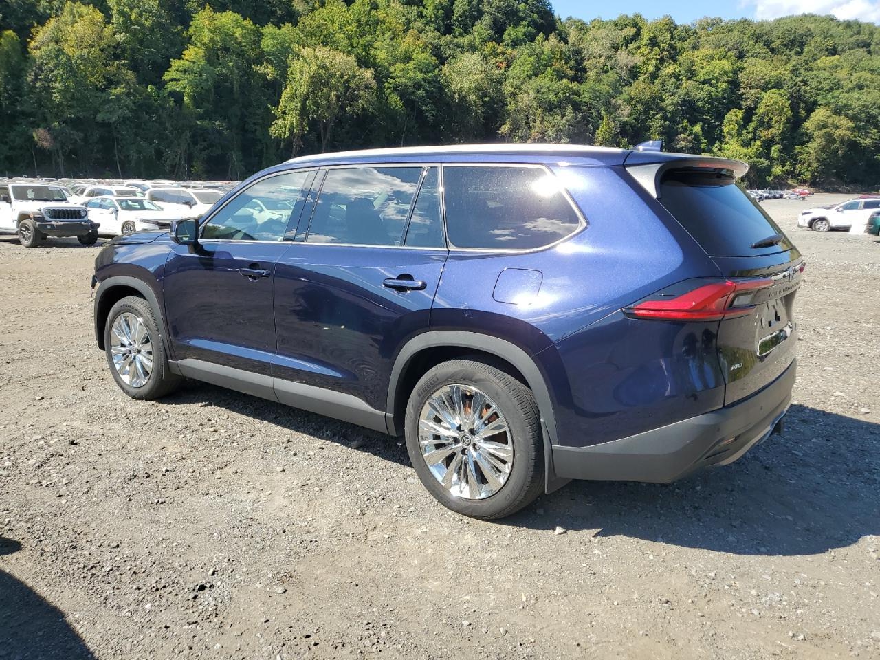 2024 TOYOTA HIGHLANDER