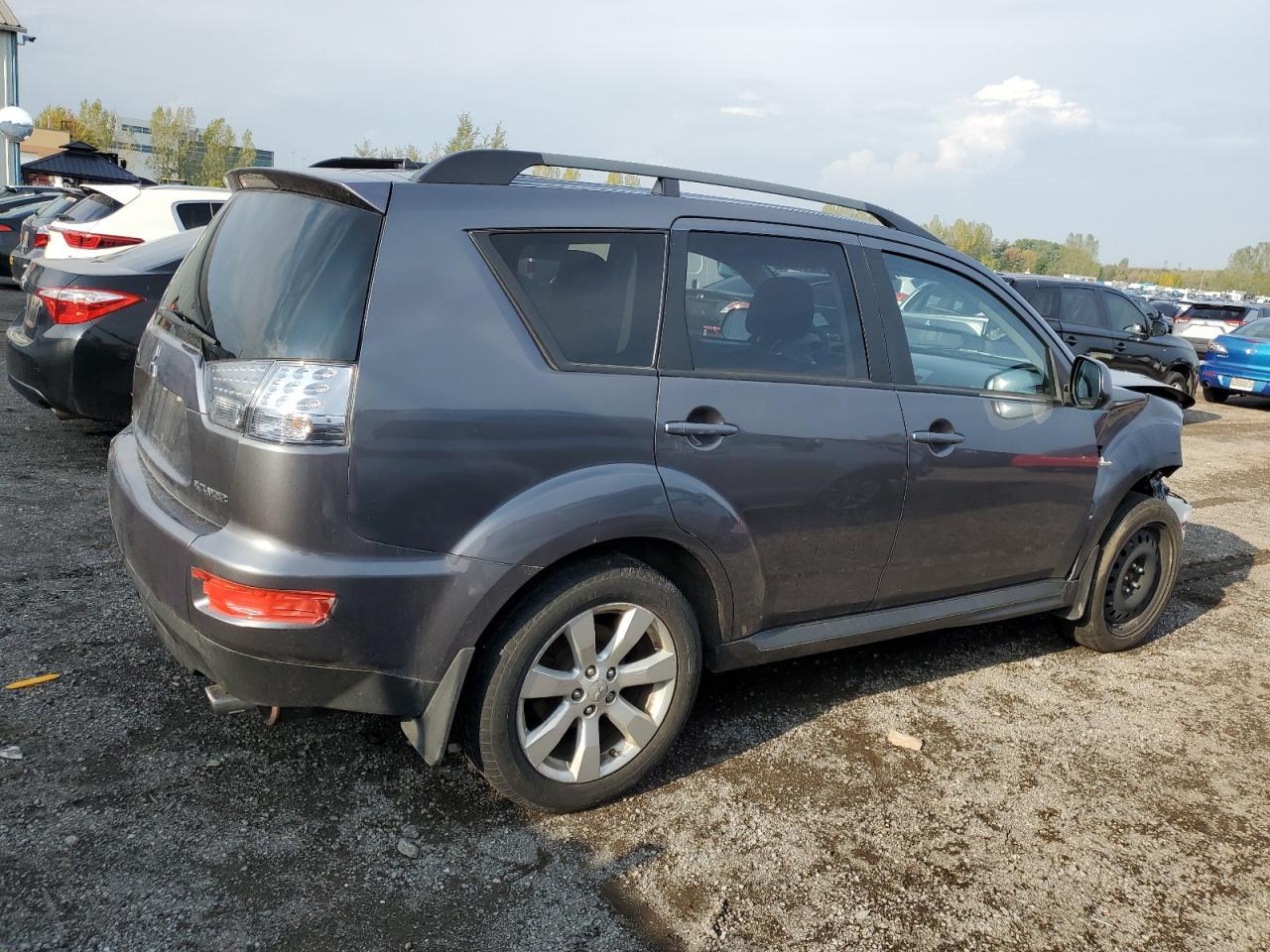 2012 MITSUBISHI outlander