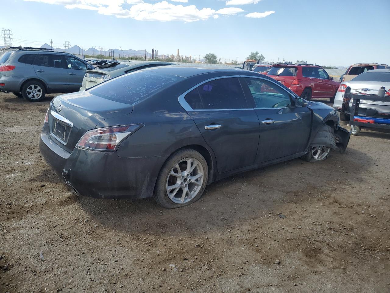 2013 NISSAN Maxima