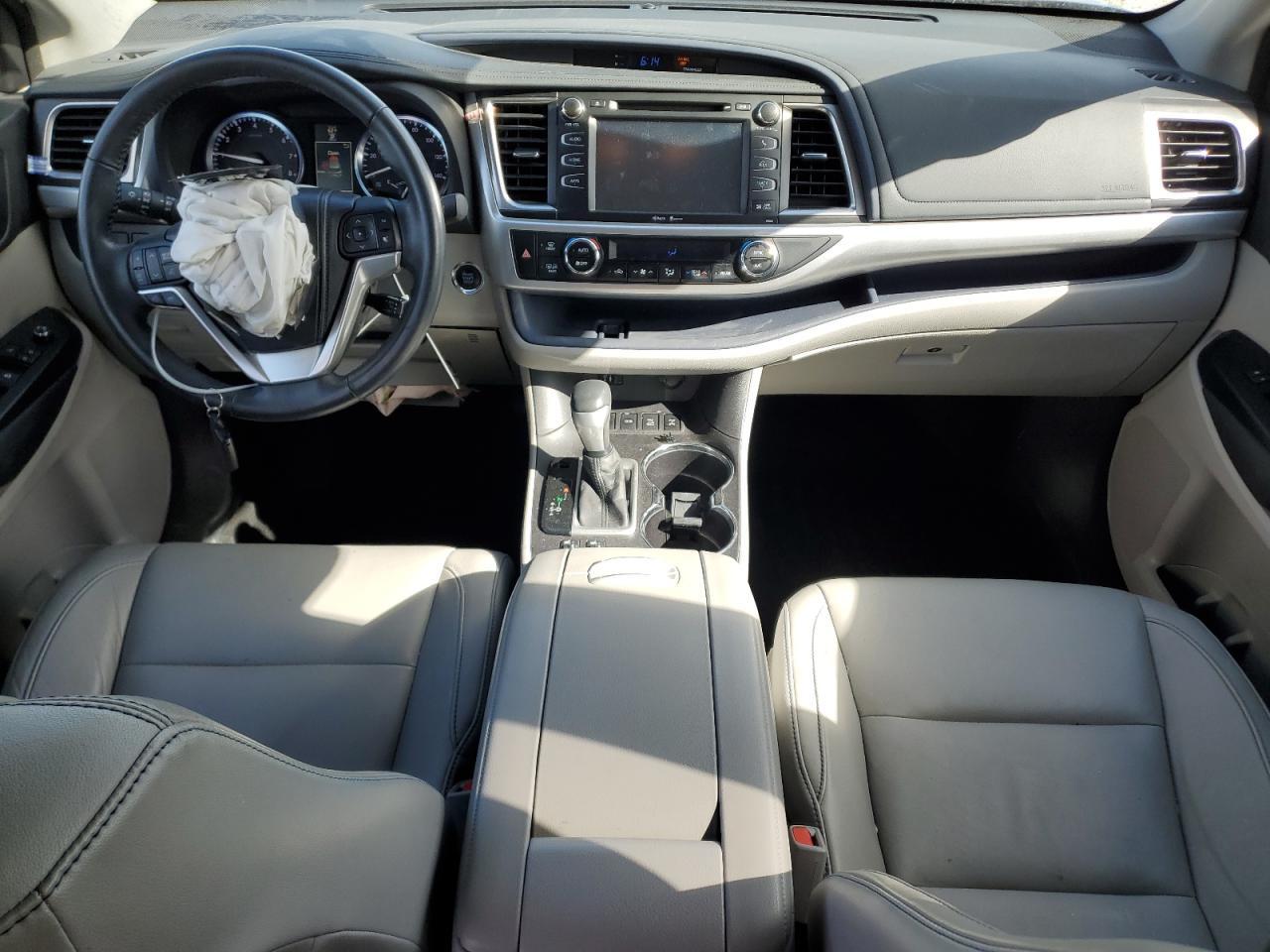 2015 TOYOTA HIGHLANDER