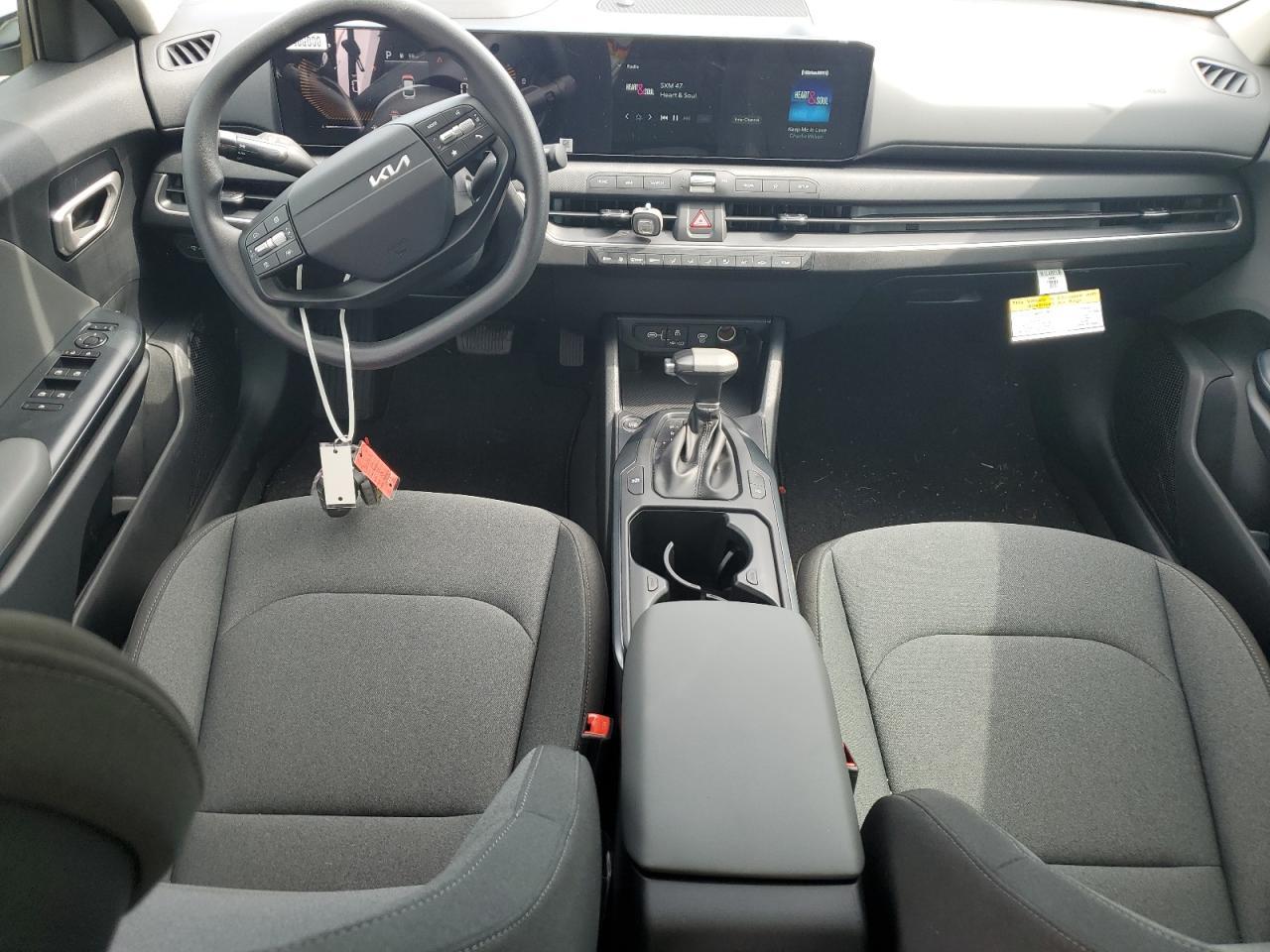 2025 KIA K4
