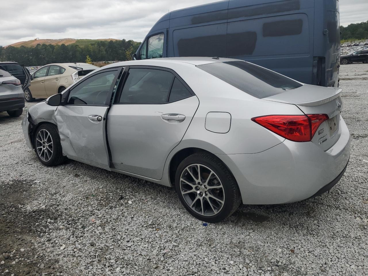 2017 TOYOTA COROLLA