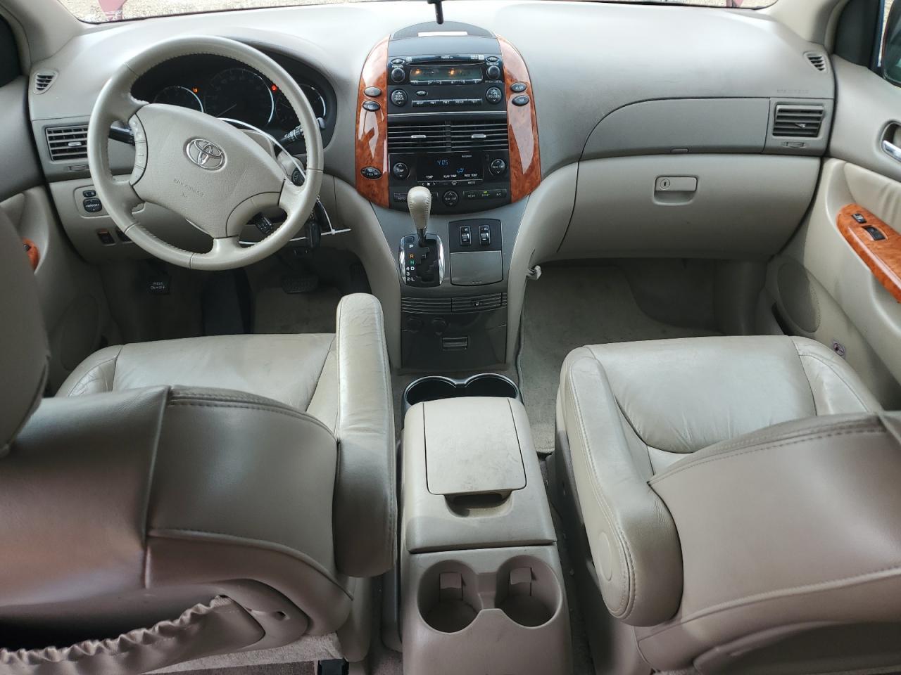2006 TOYOTA SIENNA