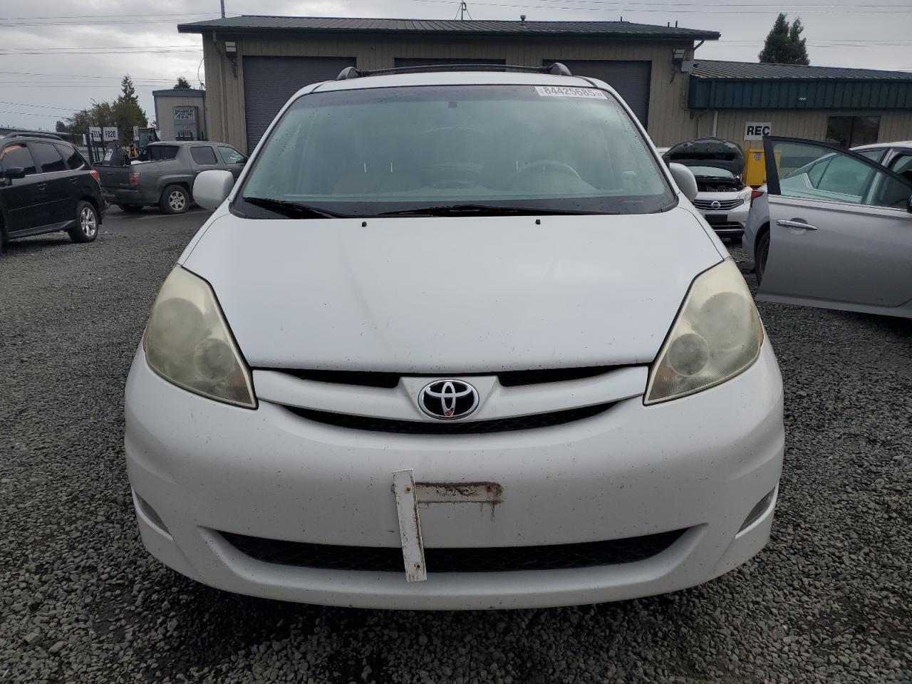 2006 TOYOTA SIENNA