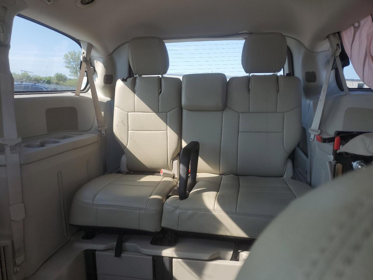 2016 DODGE GRAND CARAVAN