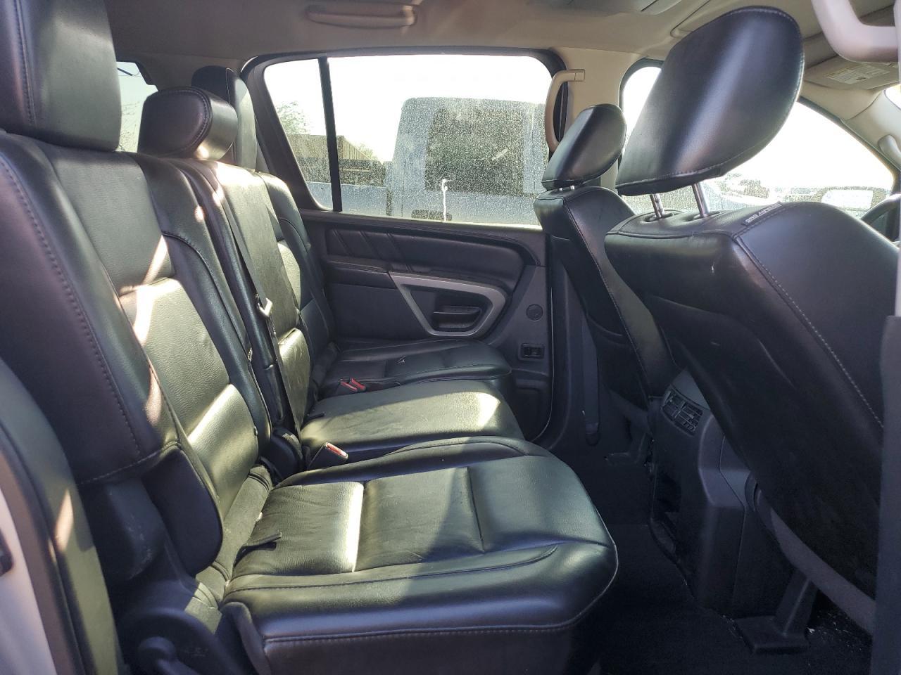 2015 NISSAN Armada