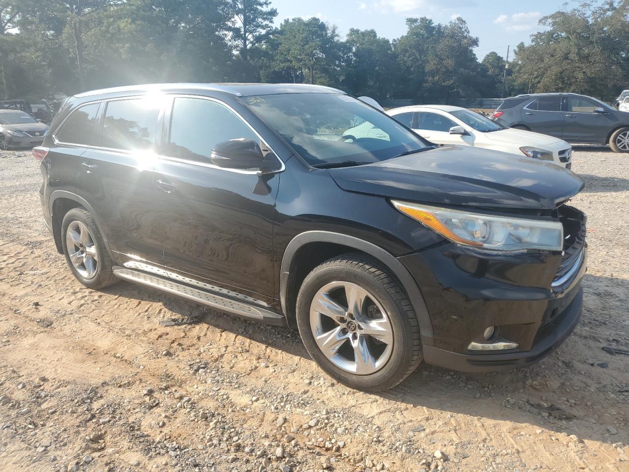 2016 TOYOTA HIGHLANDER