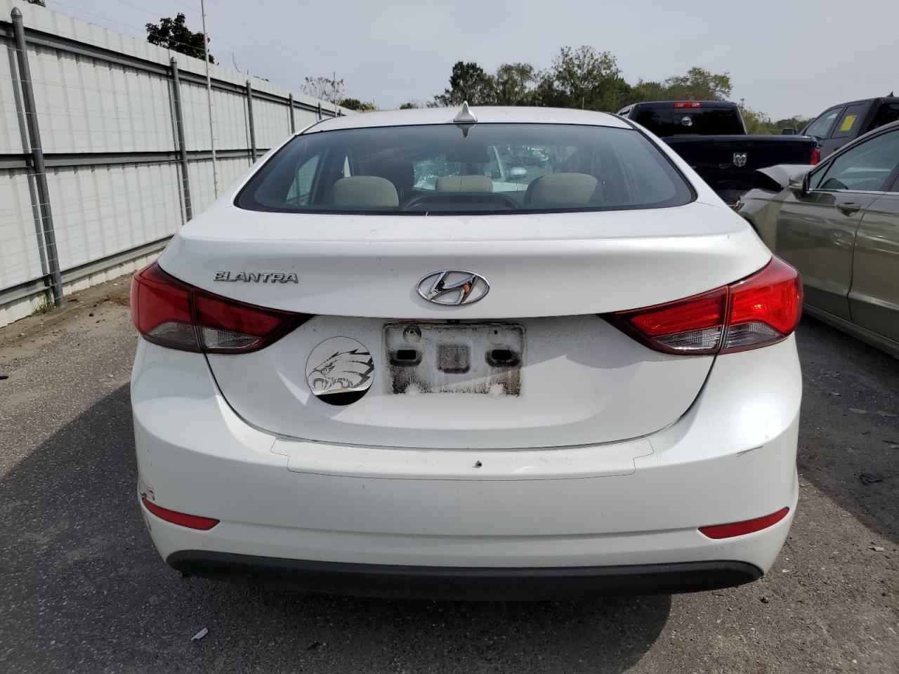 2016 HYUNDAI ELANTRA