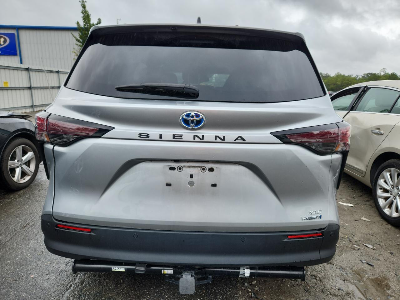 2024 TOYOTA SIENNA