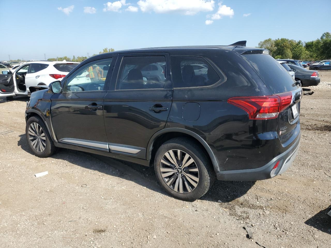2019 MITSUBISHI outlander