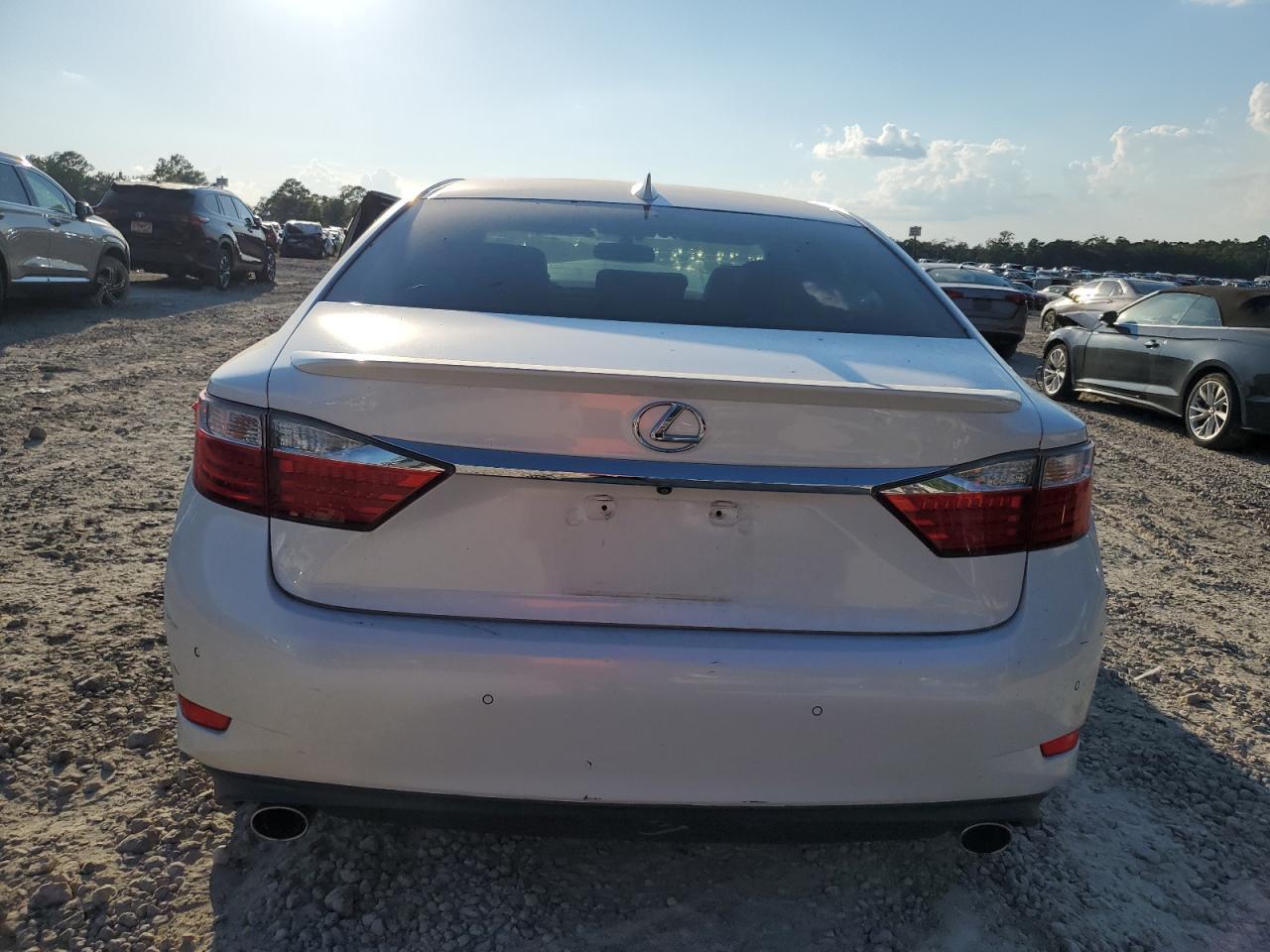 2019 LEXUS Es